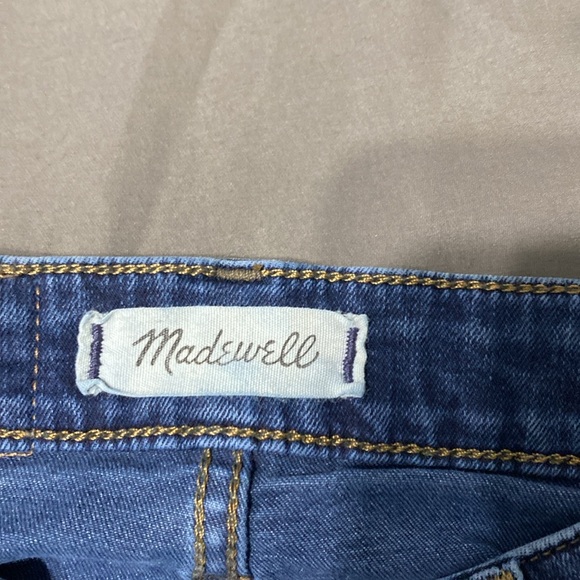 Madewell Curvy High-Rise skinny jeans. Size 2 - Picture 3 of 6